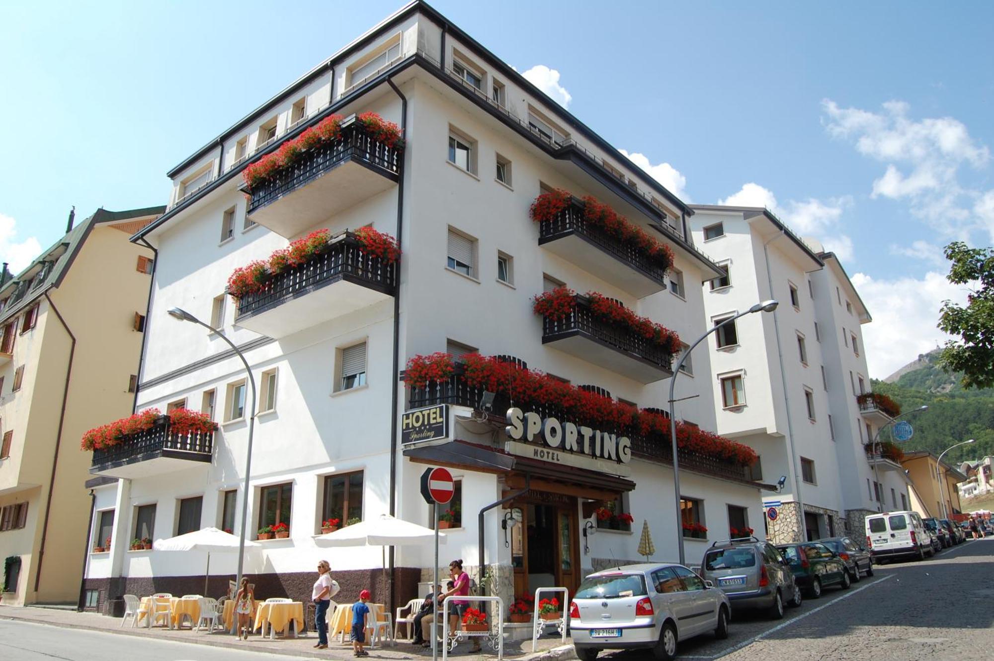 Hotel Sporting Roccaraso Esterno foto